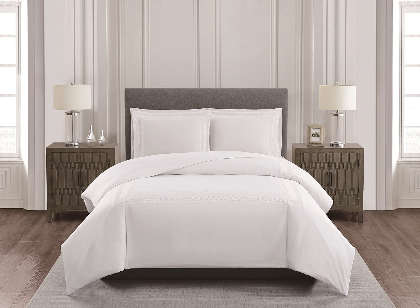 Bristol Embroidered, Queen, White Comforter