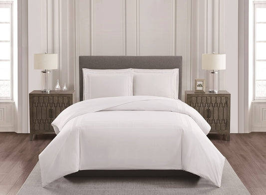 Bristol Embroidered, Queen, White Comforter