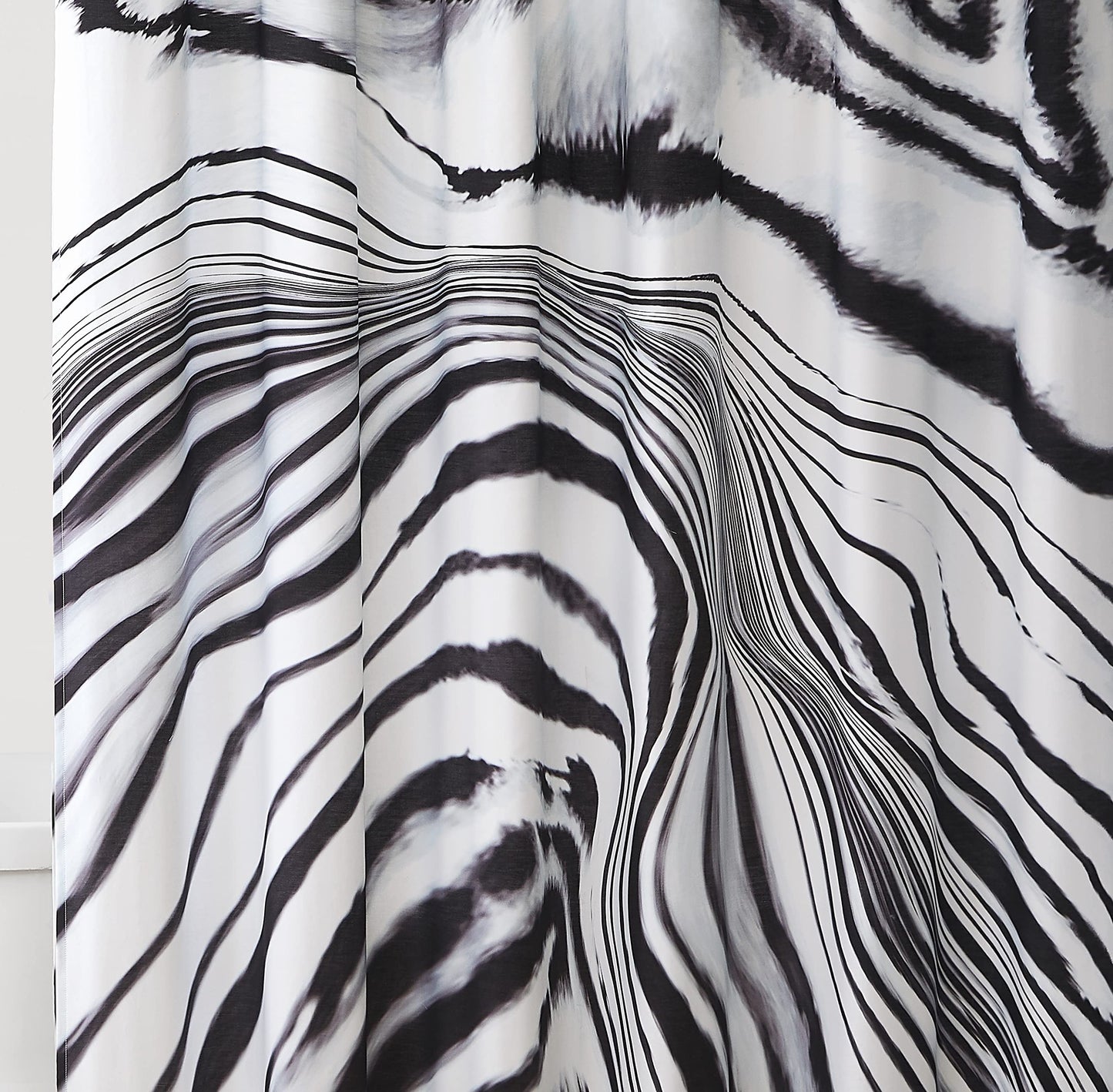 Muse, White/Black