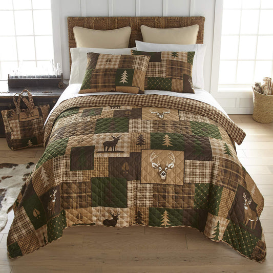 Full  Queen Bedding Set  3 Piece  Green Forest by  Lodge Quilt Set with Full/Queen Quilt and Two Standard Pillow Shams  Fits Queen Size and Full Size Beds  Machine Washable