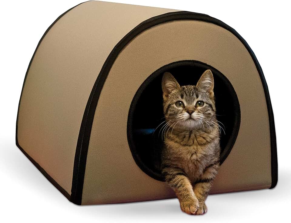Heated Outdoor Cat House with Insulation and Waterproof Cover