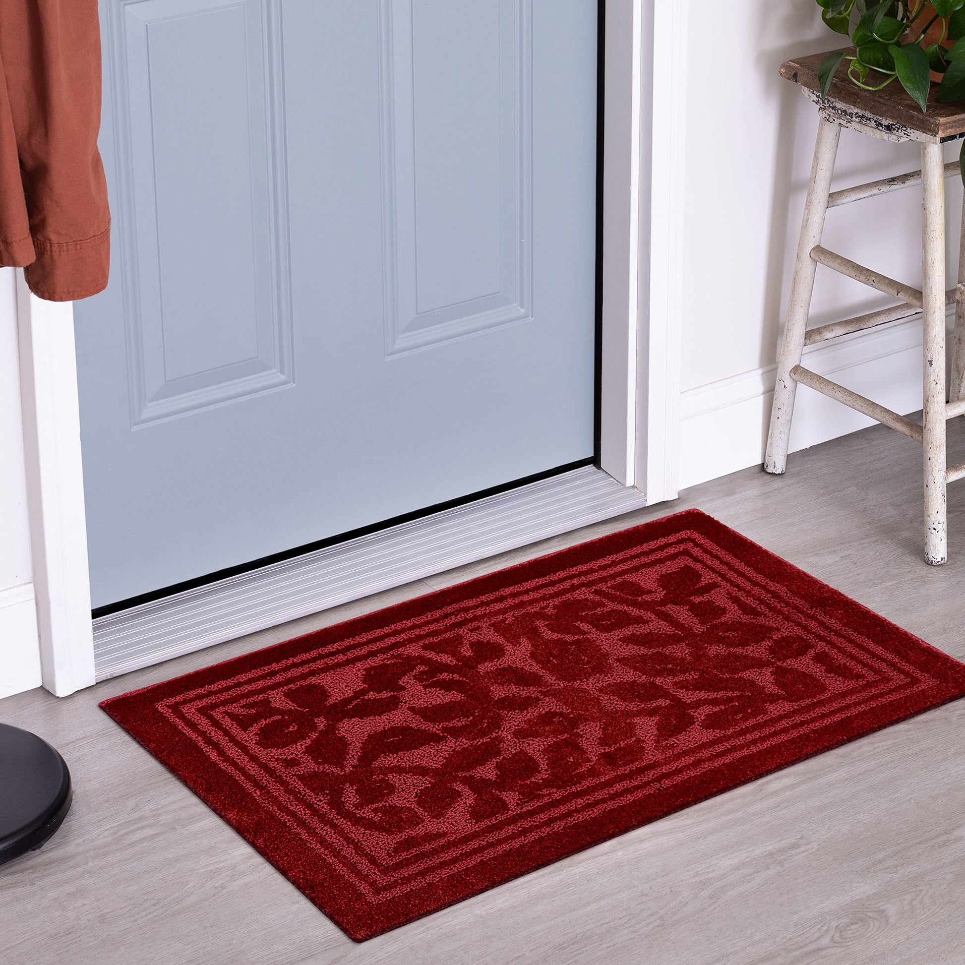 Mohawk Machine Washable Bath Mat (1' 8" x 2' 10") Wis a Rose Red