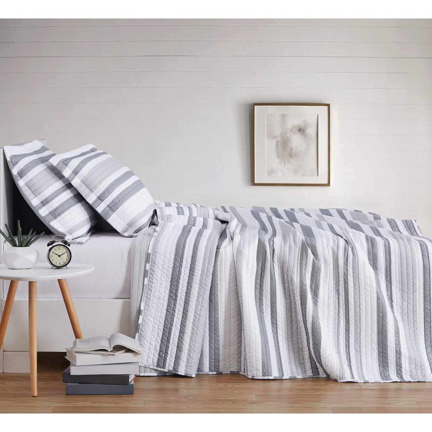 Truly Soft Curtis Stripe Quilt Set, Twin XL, White/Grey