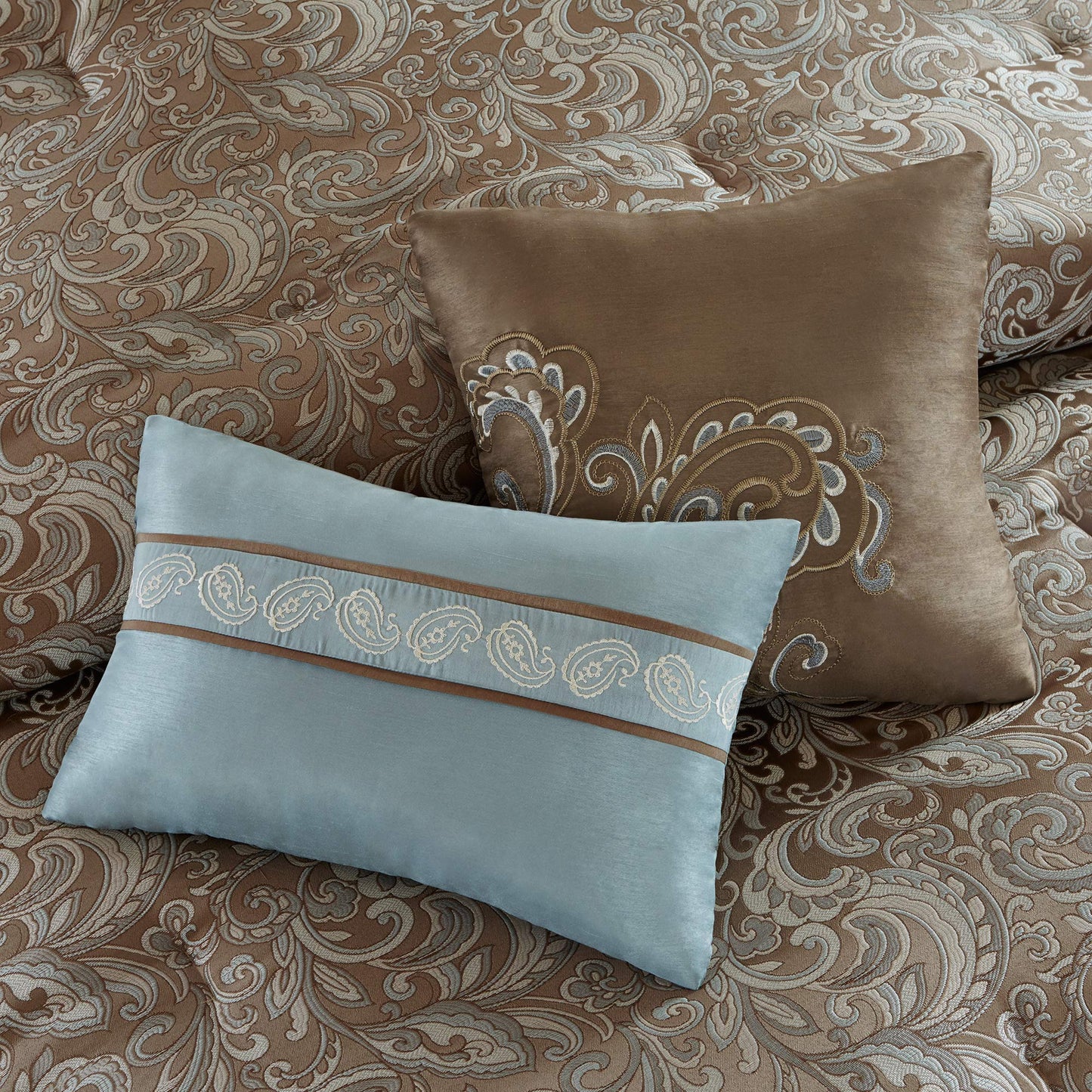 Essentials Brystol 24 Piece Room in a Bag Faux Silk Comforter Jacquard Paisley Design Matching Curtains Down Alternative Hypoaller ic All Season Bedding-Set, Queen 90 in x 90 in), Blue