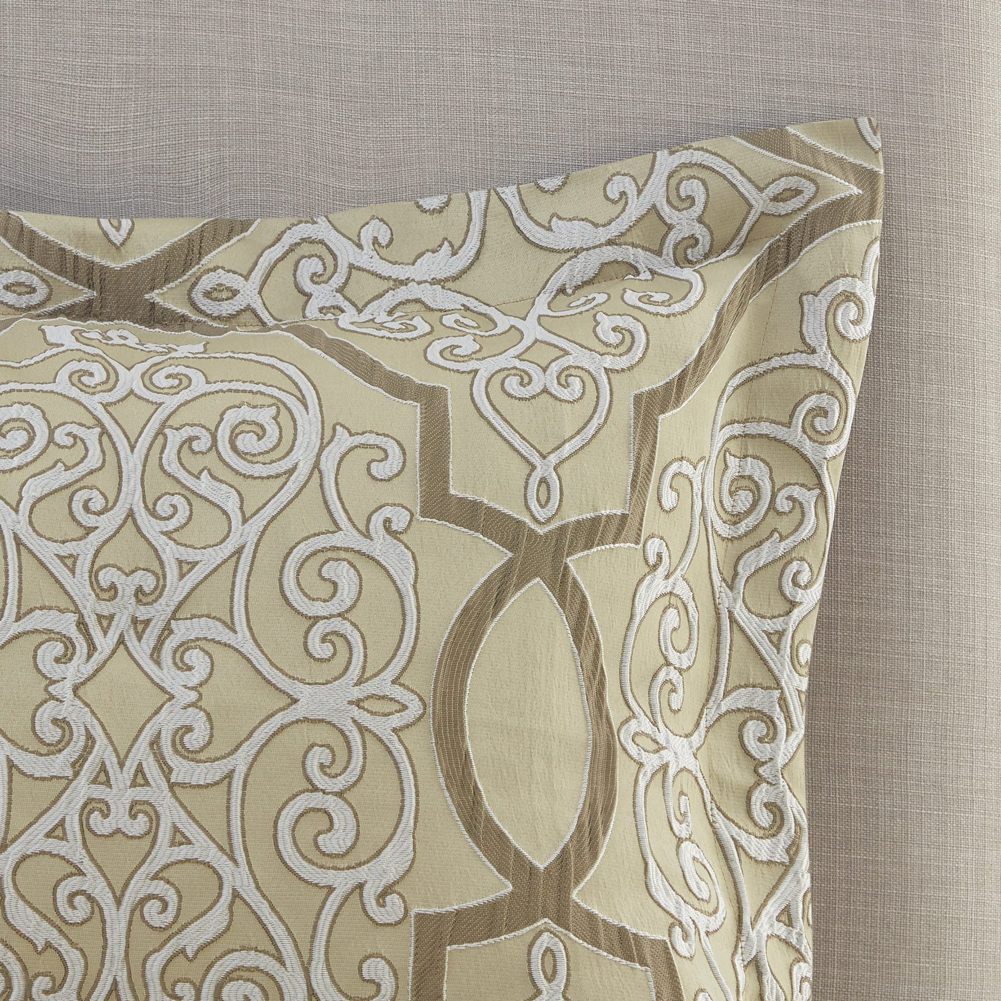 LaVine Cozy Bed in a Bag Comforter, Traditional Luxe Jacquard Design All Season Down Alternative Cover with Complete Sheet Set, Queen, Gold 12 Piece