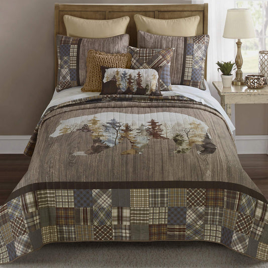 Full/Queen Bedding Set  3 Piece  Chimera Bear Lodge Quilt Set with Full/Queen Quilt and Standard Pillow Shams  Fits Queen Size and Full Size Beds  Machine Washable