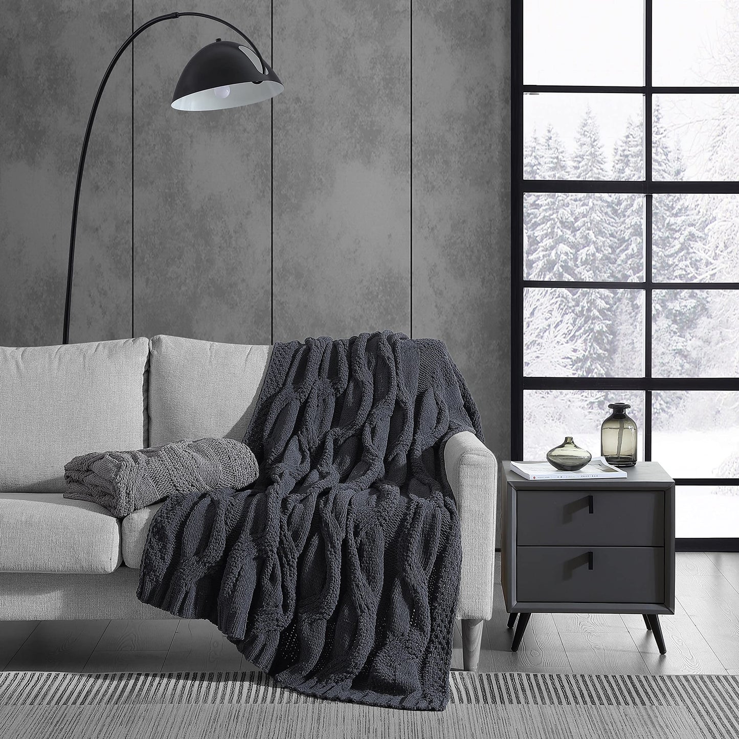 Throw Blanket Ultra Soft Chenille Home Dcor, All Season Designer Bedding, 50 x 70, Large Cable Knit Black