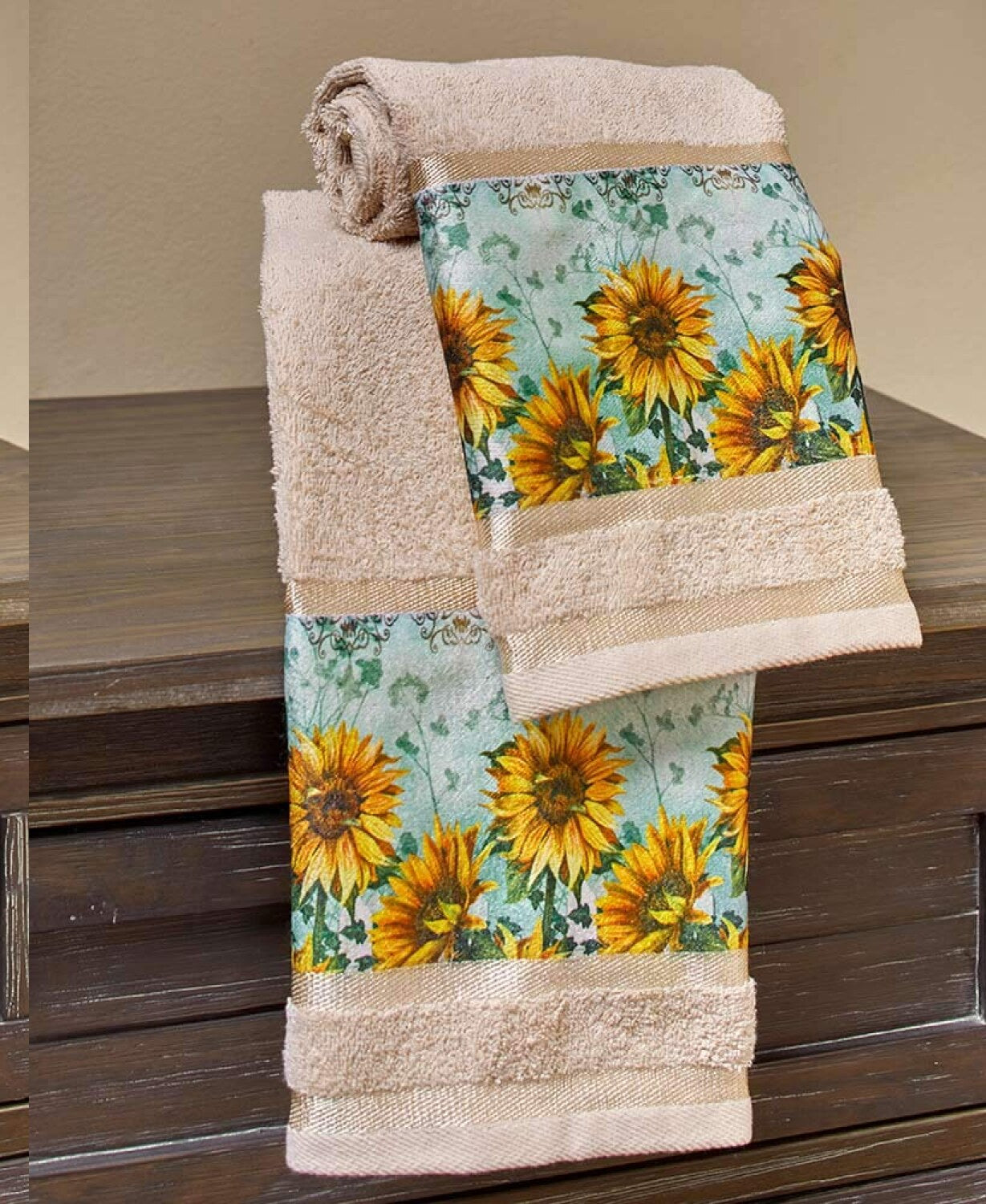 Set of 2 Sunflower Hand Towels 15" x 25"