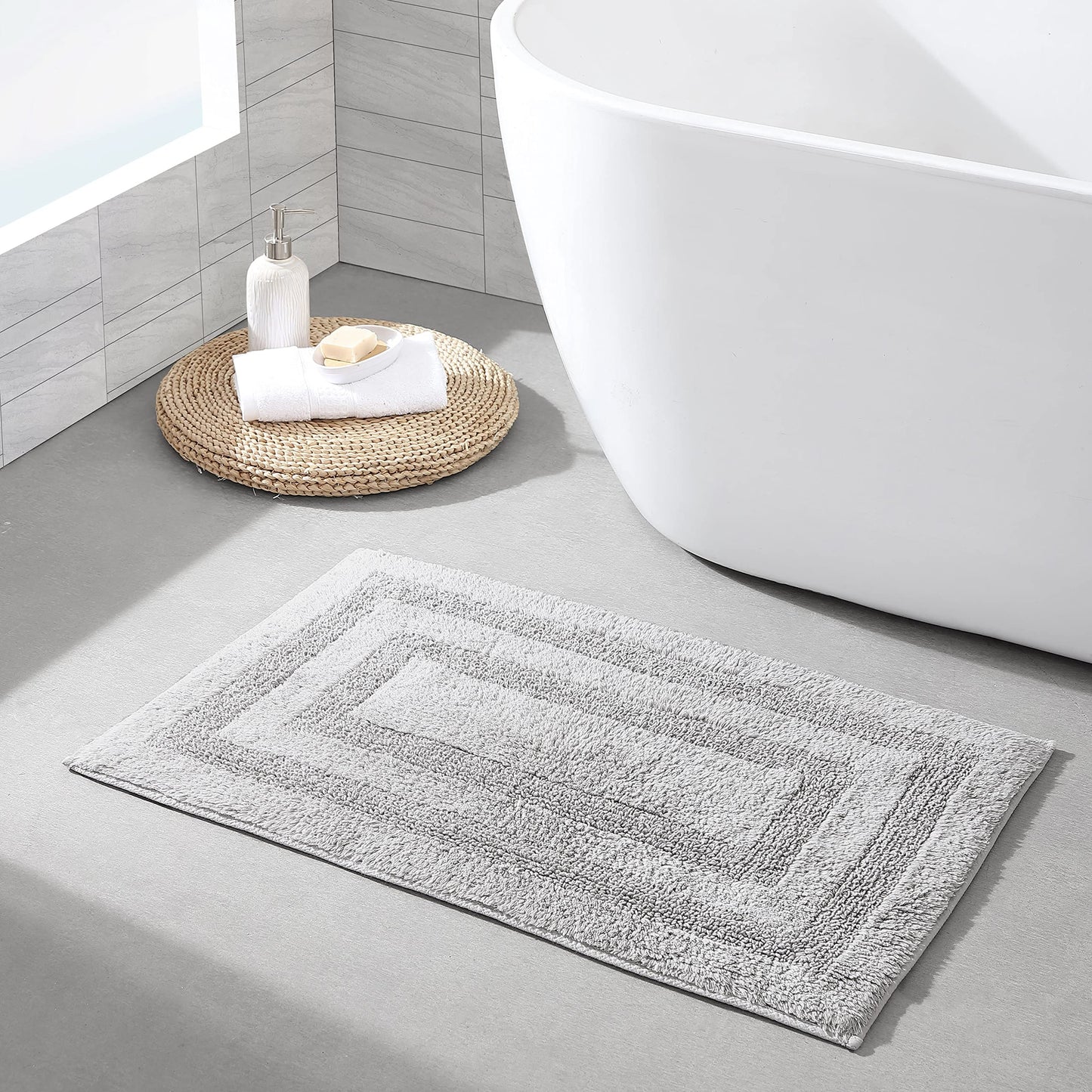 Set of 2 Cotton Reversible Bath Rugs 17x24 and 20x32