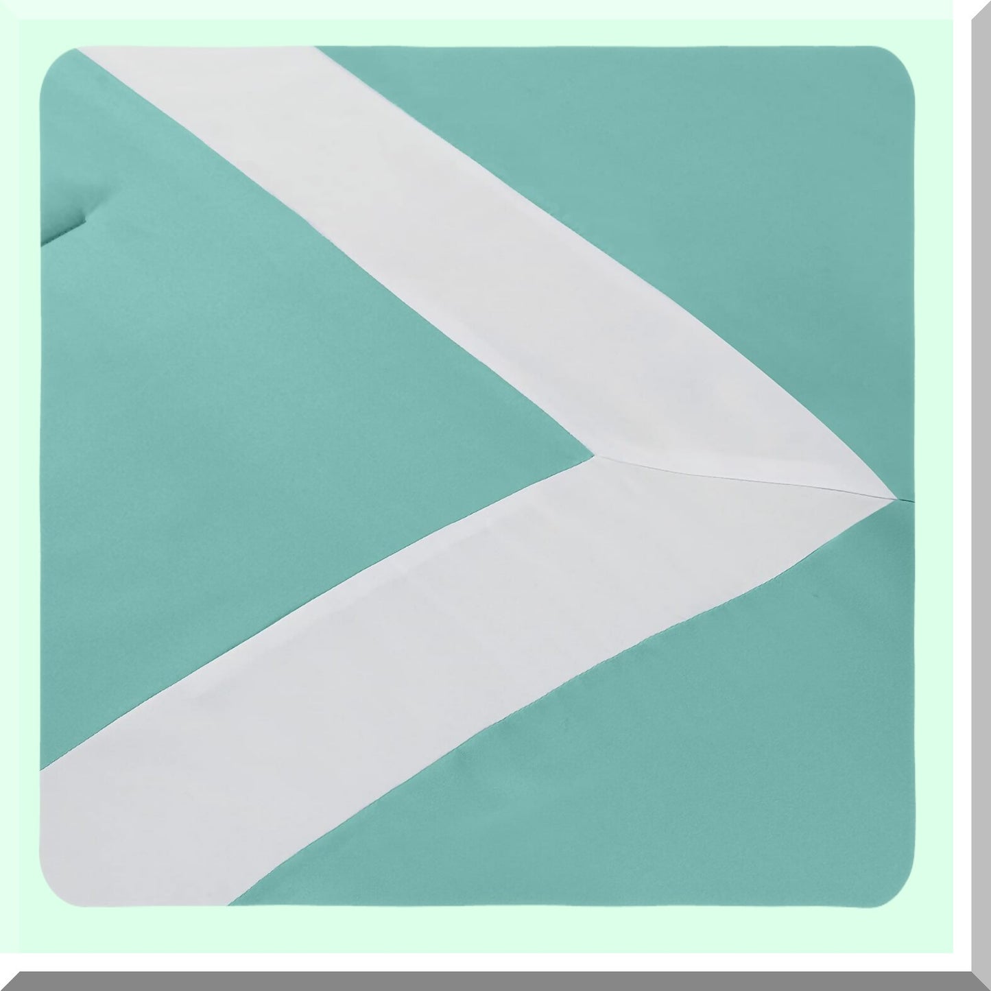Teal Bliss Comforter Set - Luxury Hotel Bedding with Color Blocked Design, Soft Microfiber Shell, All Season Down Alternative Fill, Full/Queen Size with Pillow Shams