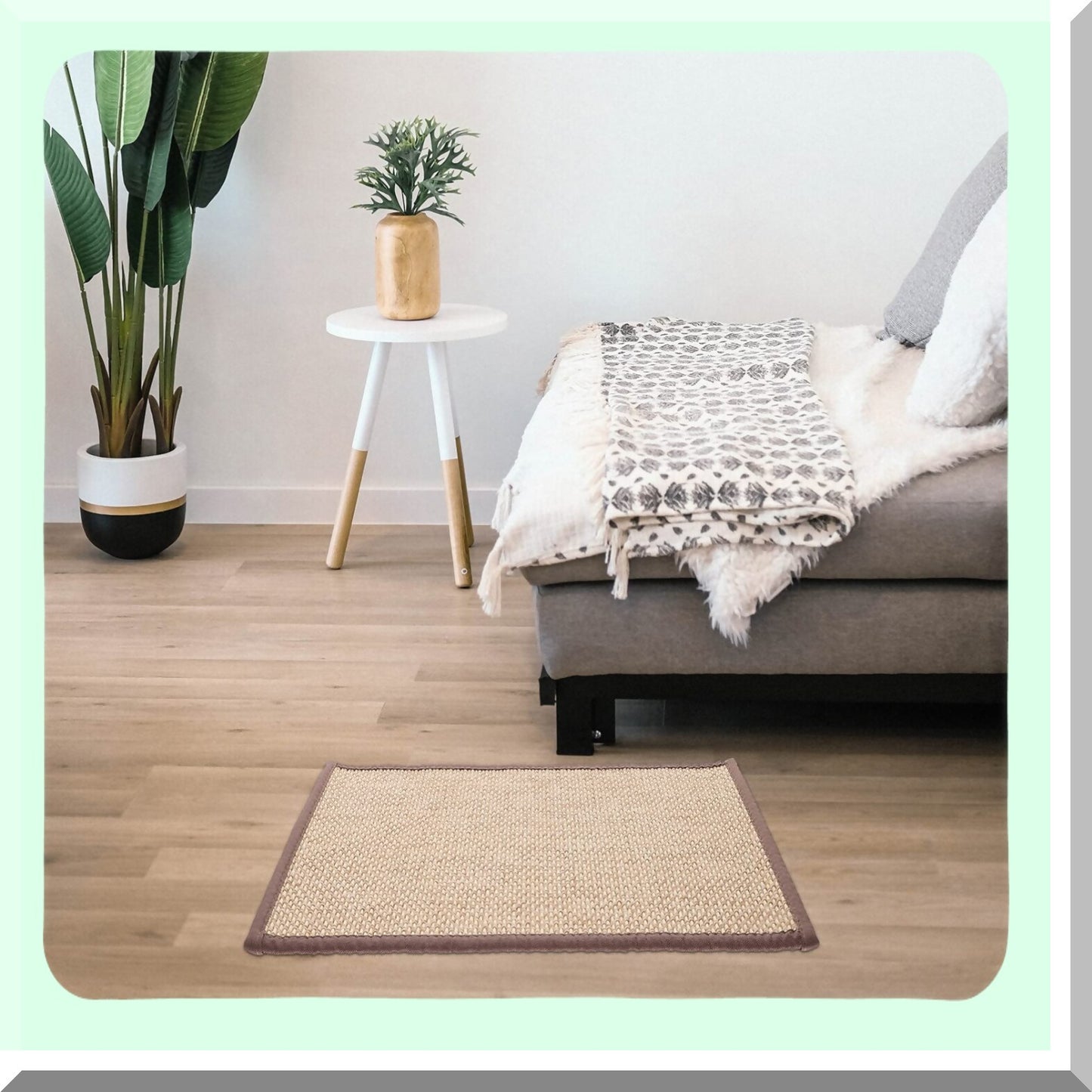 ZenBamboo Meditation Cushion - Handwoven Straw Seat Pad for Yoga Practice & Zen Garden. Rattan Futon Sitting Pillow with Tatami Mat Design in Light Brown.