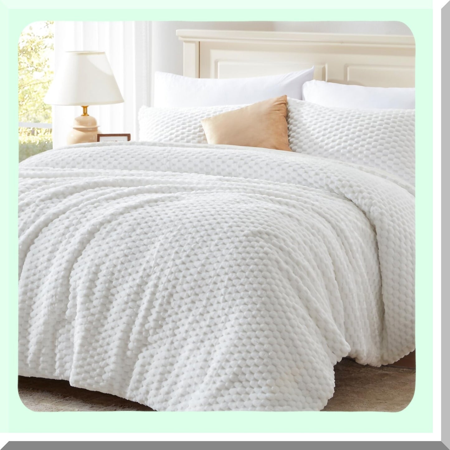 Winter White Fleece Queen Comforter Set - Soft & Cozy Bedding Bundle for Queen Size Bed - Luxury Warmth with Fluffy Comforter & Pillowcases - 3 Piece Bed Set