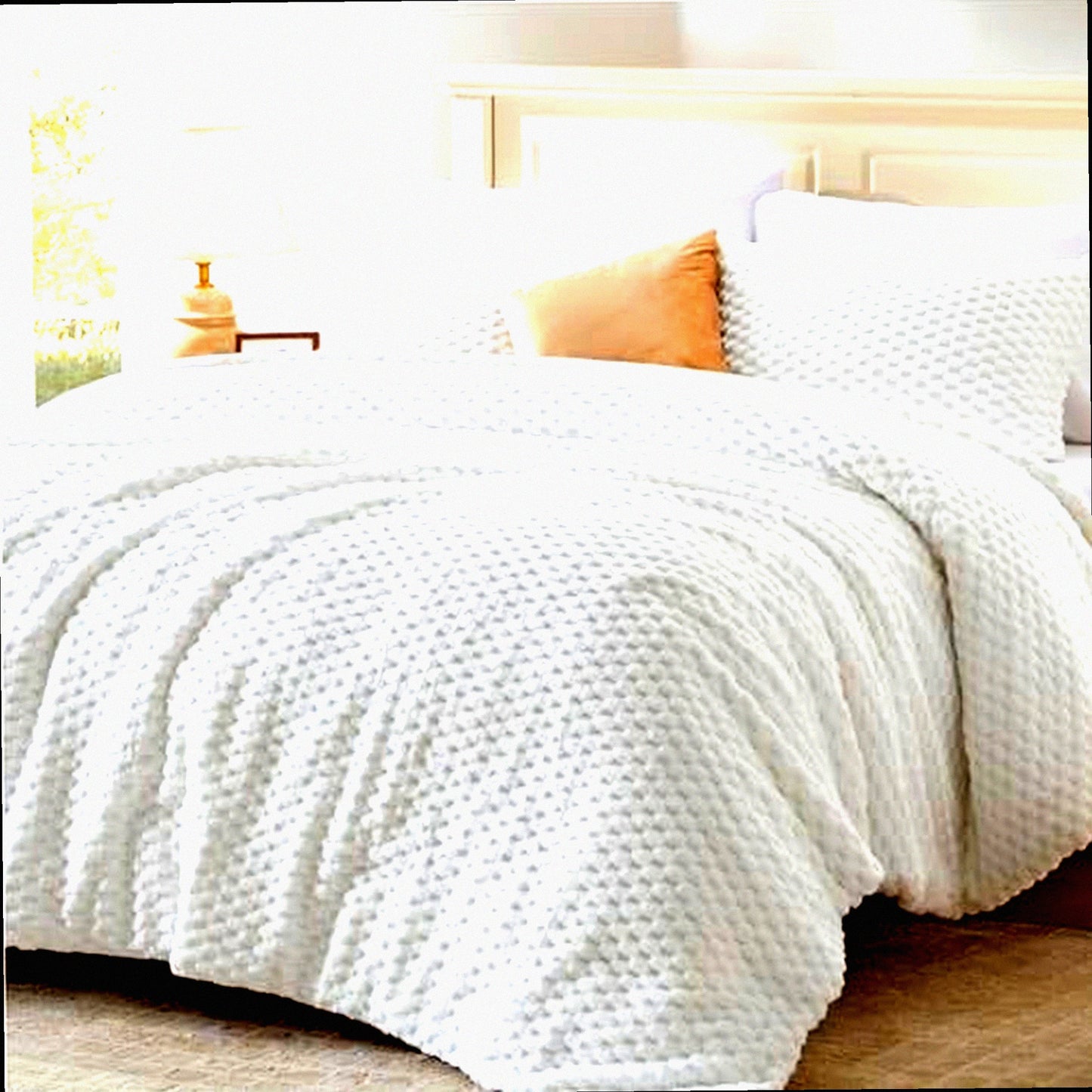 Winter White Fleece Queen Comforter Set - Soft & Cozy Bedding Bundle for Queen Size Bed - Luxury Warmth with Fluffy Comforter & Pillowcases - 3 Piece Bed Set