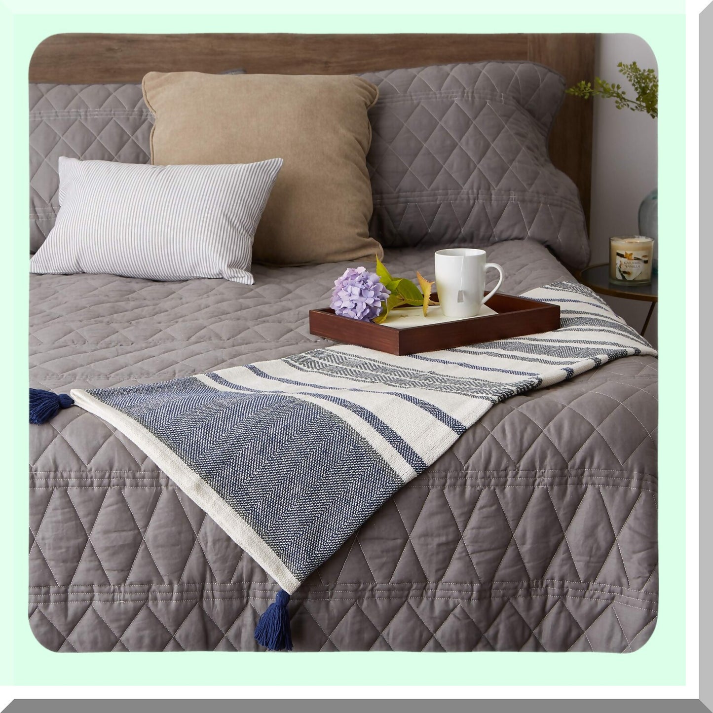 Classic Chevron Comfort Throw - Navy 50x60