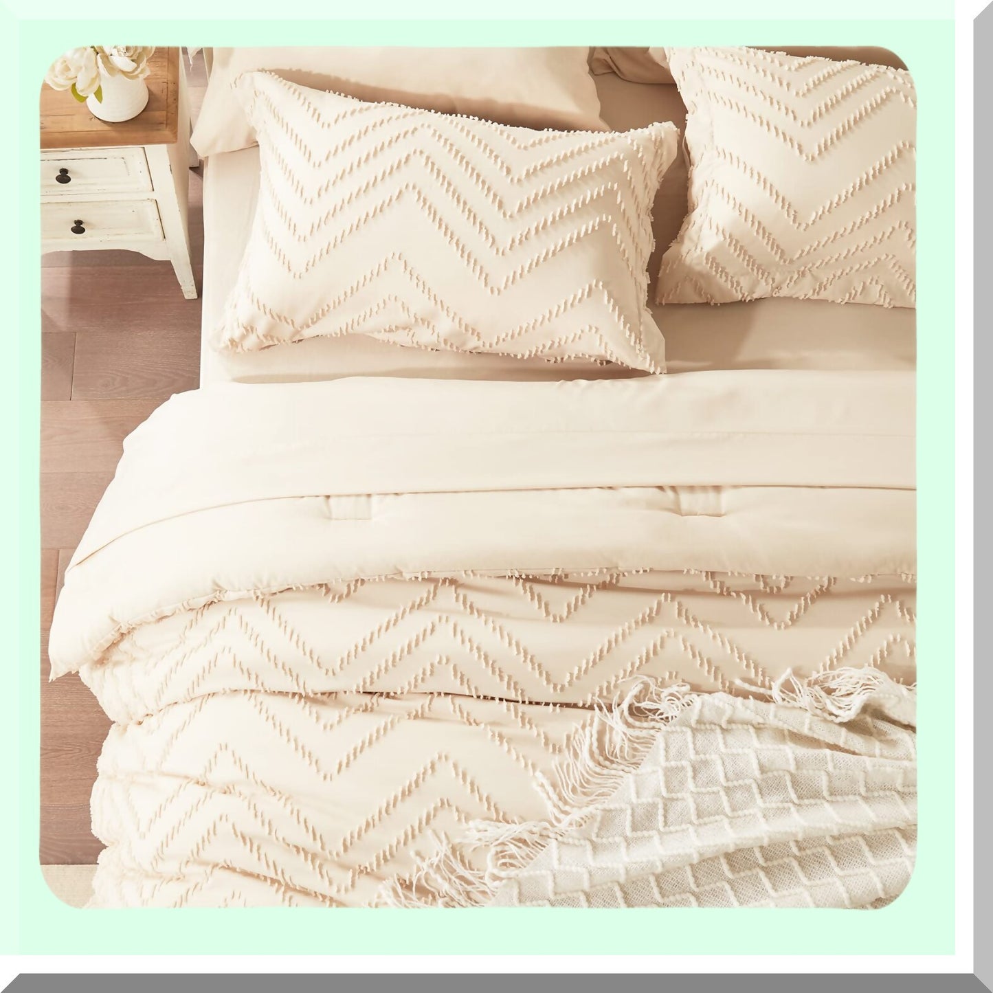 Luxury Beige Tufted Comforter Set - 7 Piece Bed in a Bag with All Season Bedding, Includes Comforter, Sheets, Pillow Shams, Pillowcases, Flat Sheet, Fitted Sheet - Queen Size