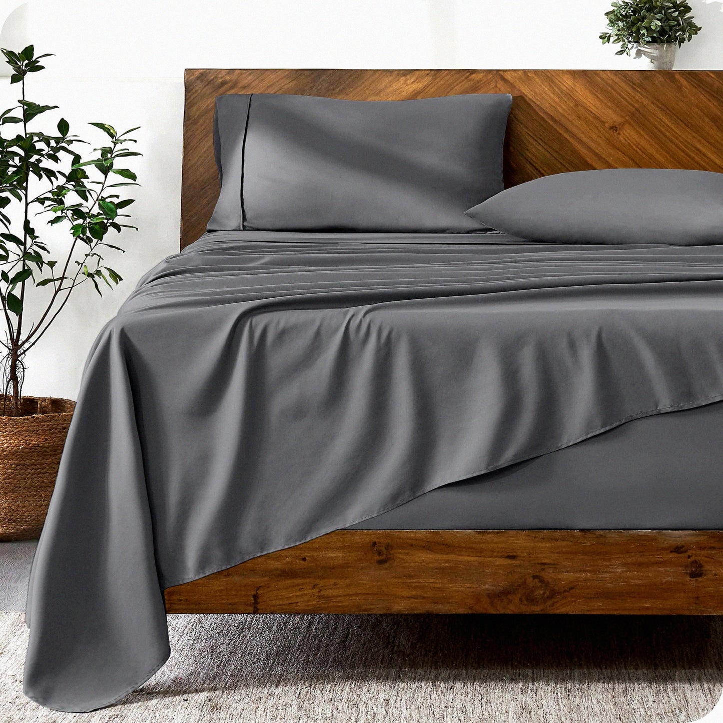 UltraLux 1800 Queen Sheet Set - Deep Pockets, Double Brushed Microfiber, Easy Fit, Luxury Bedding with Pillowcases - Grey, 4 Piece Set