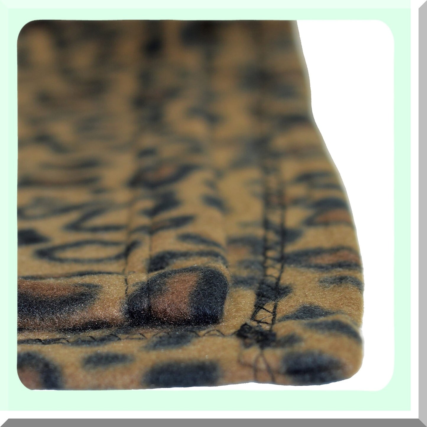 UltraSoft Travel Microfleece Blanket - Lightweight, Compact, 50x60 Inch, Ideal for Airplane and Car, Leopard Print