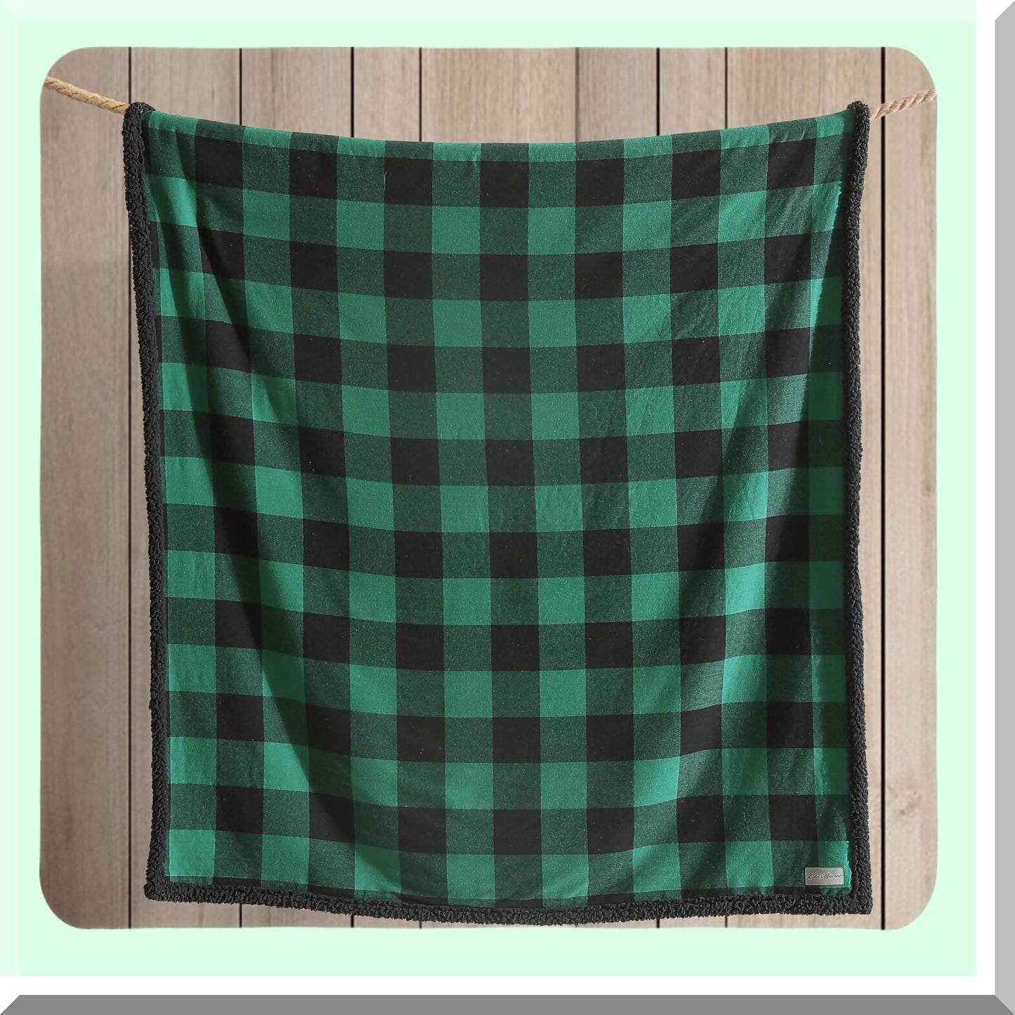 CozyPlaid Reversible Sherpa Flannel Throw Blanket - All-Season Green/Black Buffalo Plaid Home Decor