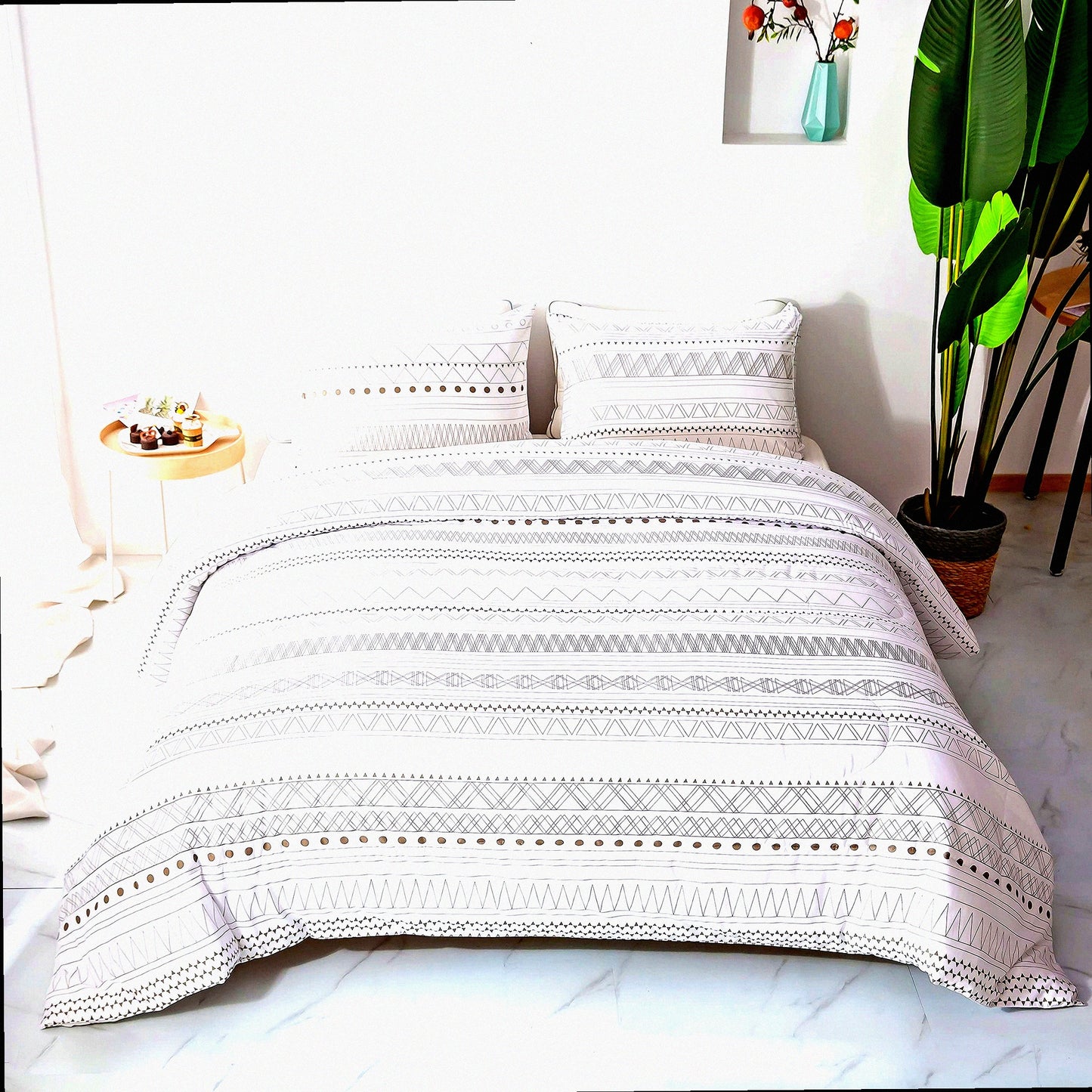Geometric Arrow Boho Comforter Set - White Bohemian Bedding, Lightweight Soft Microfiber Down Alternative Bed Set for Size Comfort