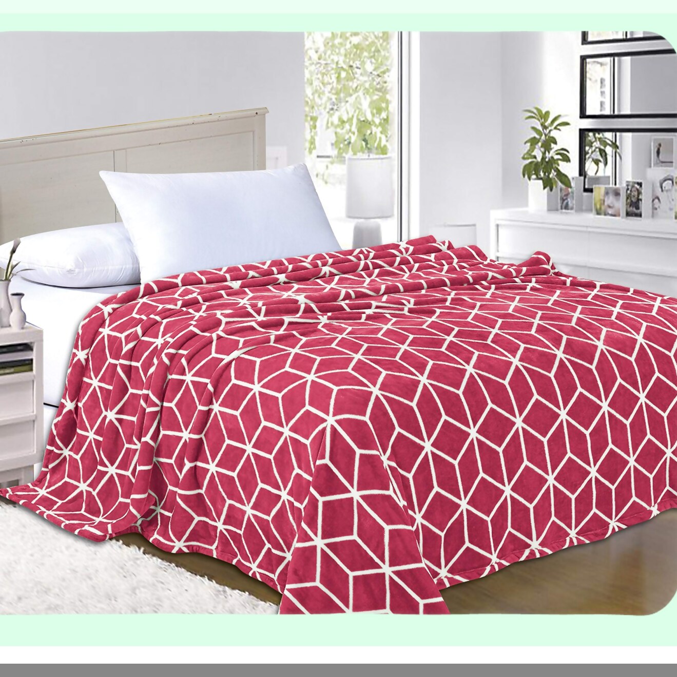 Ultra Plush All-Season Micro-Fleece Blanket - Cube Pattern, Full/Queen, Burgundy