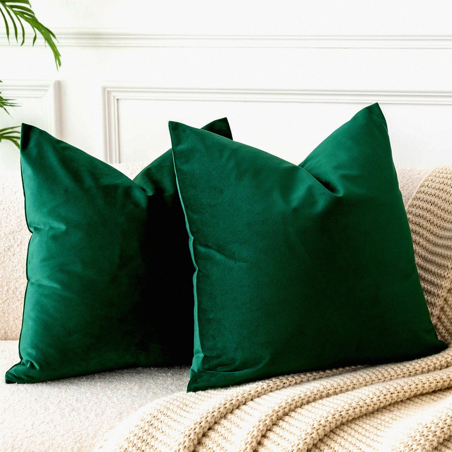 Luxury Emerald Green Velvet Pillowcase Set - 20x20 Inch Decorative Cushion Covers for Living Room, Couch, Sofa, Bedroom - Soft Square Throw Pillow Cases with Hidden Zipper - Pack of 2