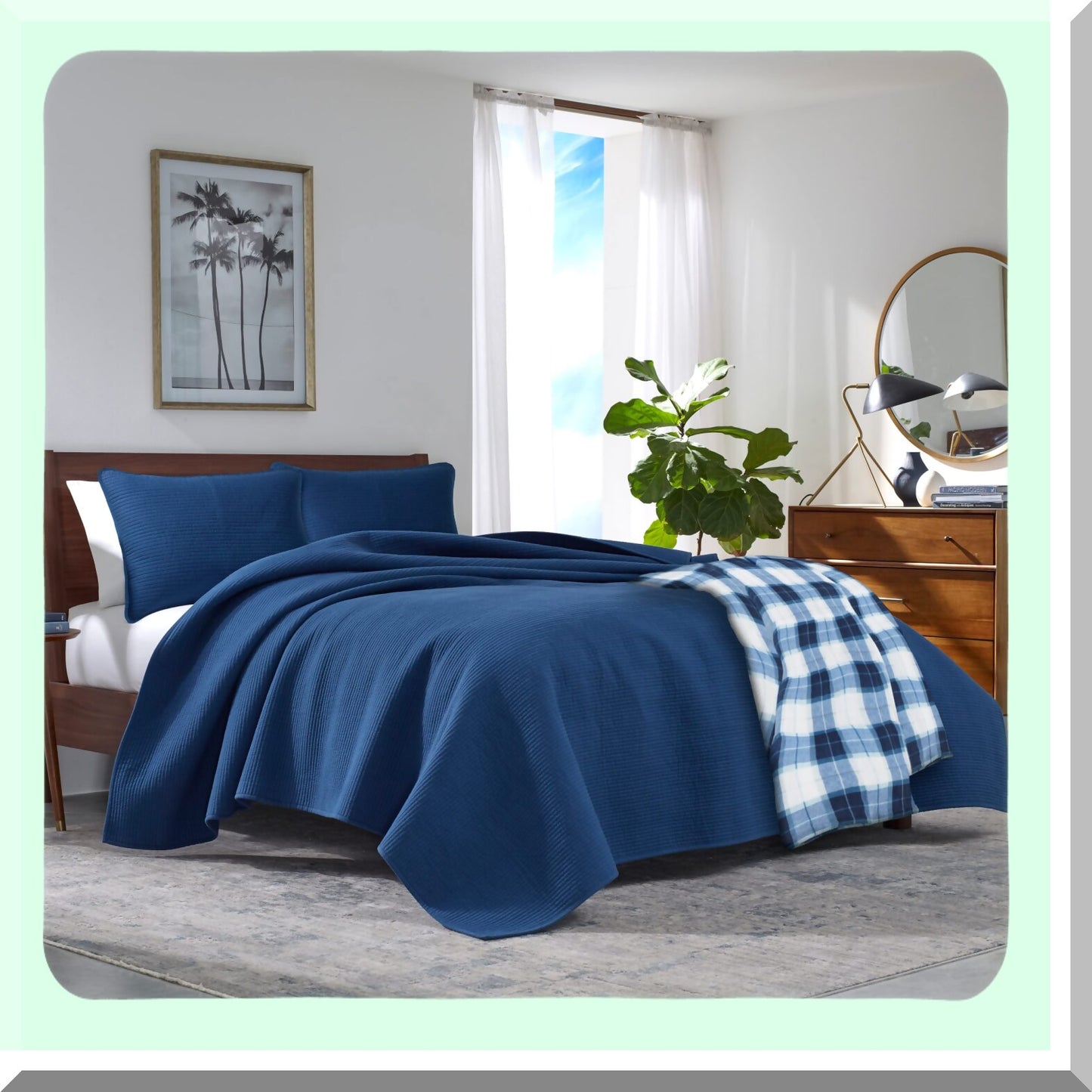 CozyCloud Ultra-Soft Plush Fleece Blanket - Lightweight Home Decor in Northsail Blue