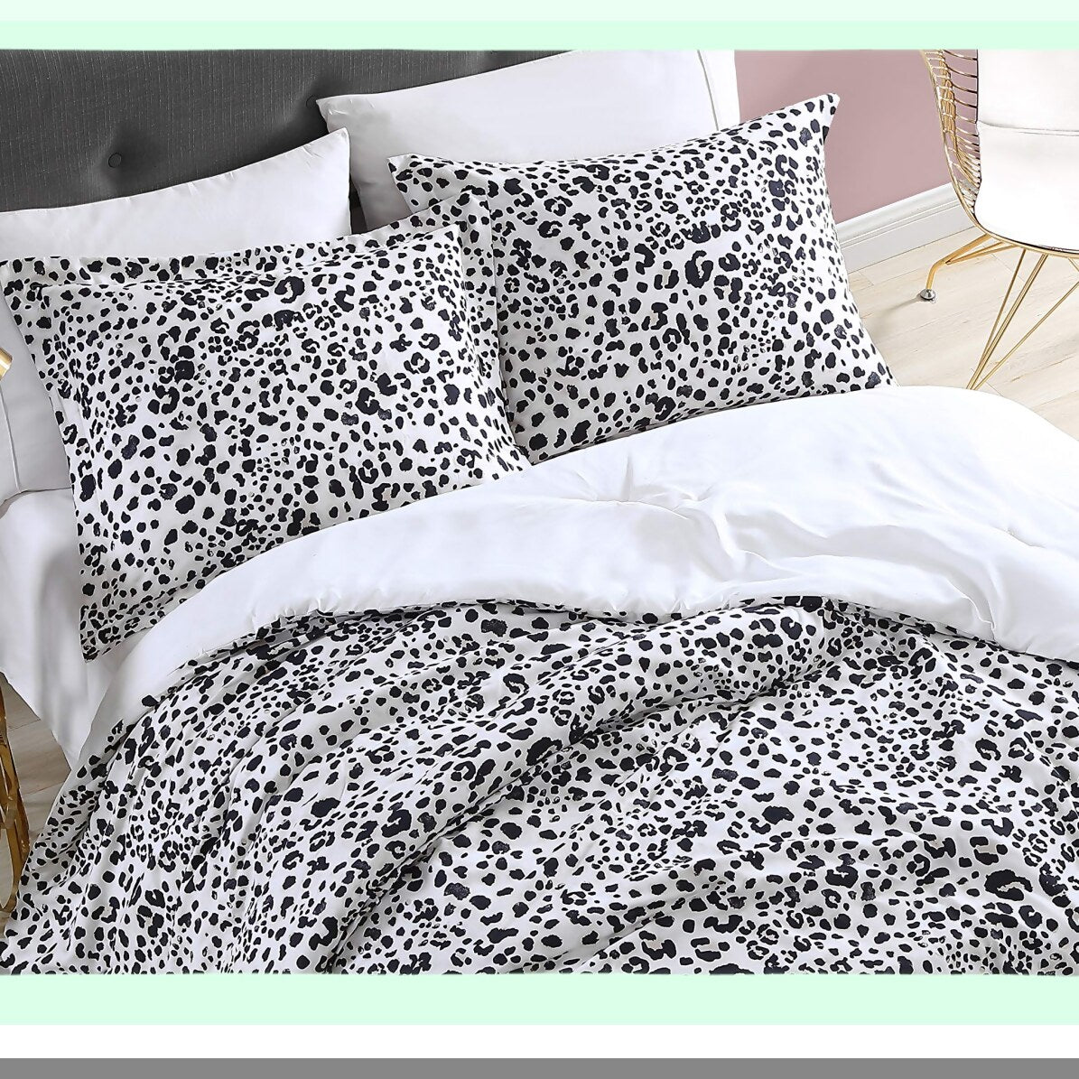 Water Leopard Reversible Comforter Set - Twin Size Bedding with Matching Sham, All Season Home Decor in White - Soft & Cozy Twin Comforter