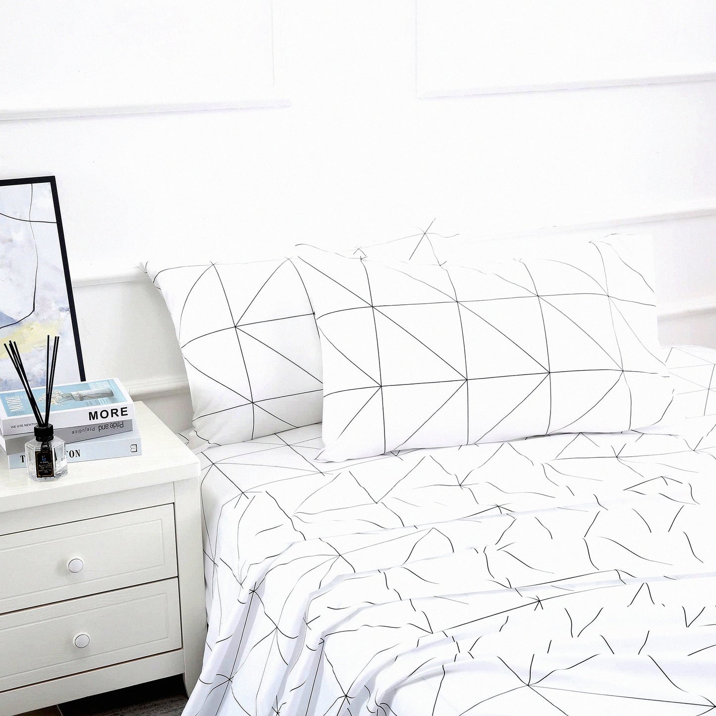 Luxury Comfort 4-Piece Queen Size Microfiber Bed Sheet Set - Deep Pocket, Stain, Fade, Wrinkle Resistant Geometric White Bedding Sheets