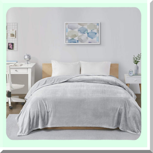 CozyCloud Microlight Plush Throw Blanket - Soft Grey Comfort