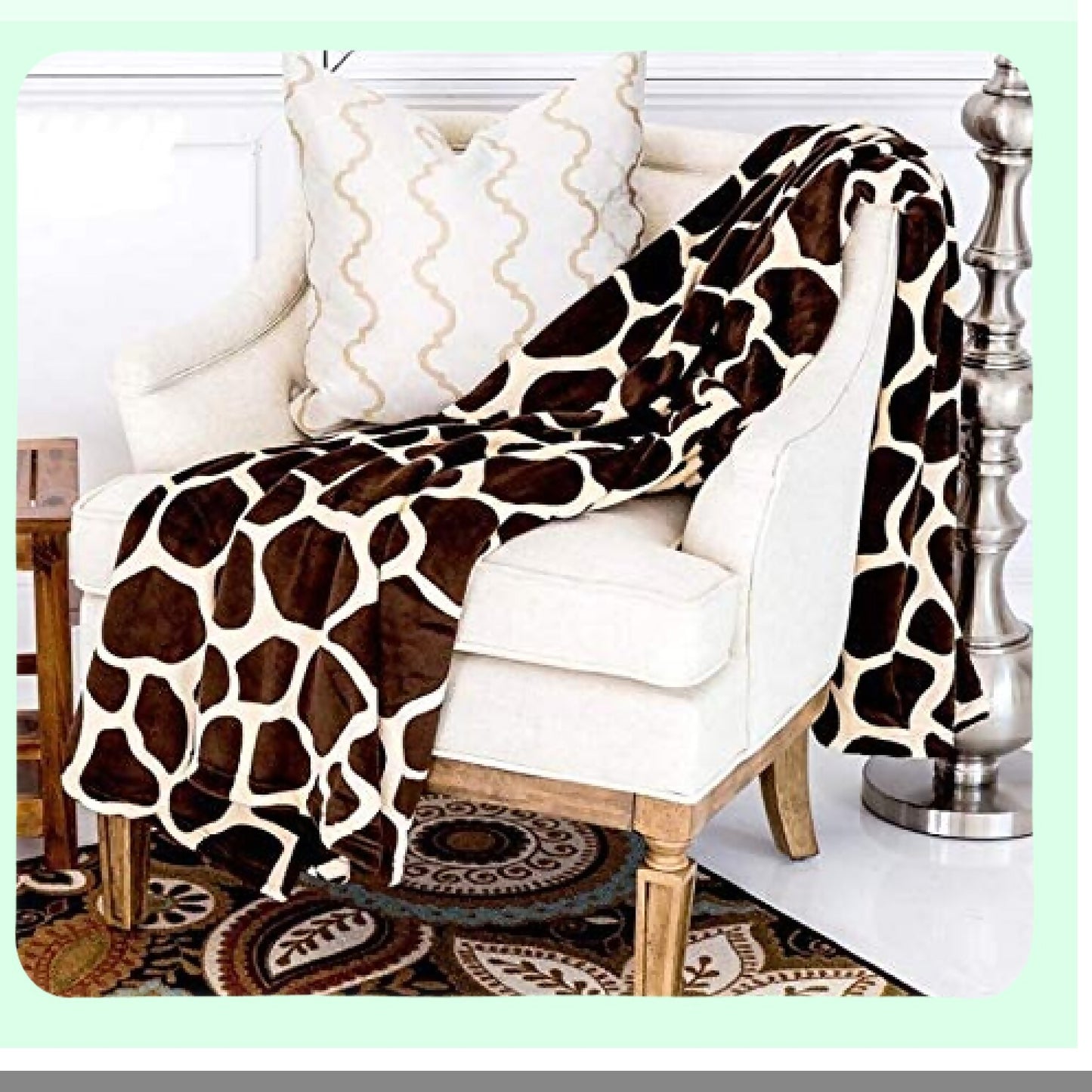 Giraffe Luxe Ultra Soft Micro Plush Flannel Blanket - Cozy Warm Queen Size for Bed, Sofa, Couch, or Picnic (80"x80")