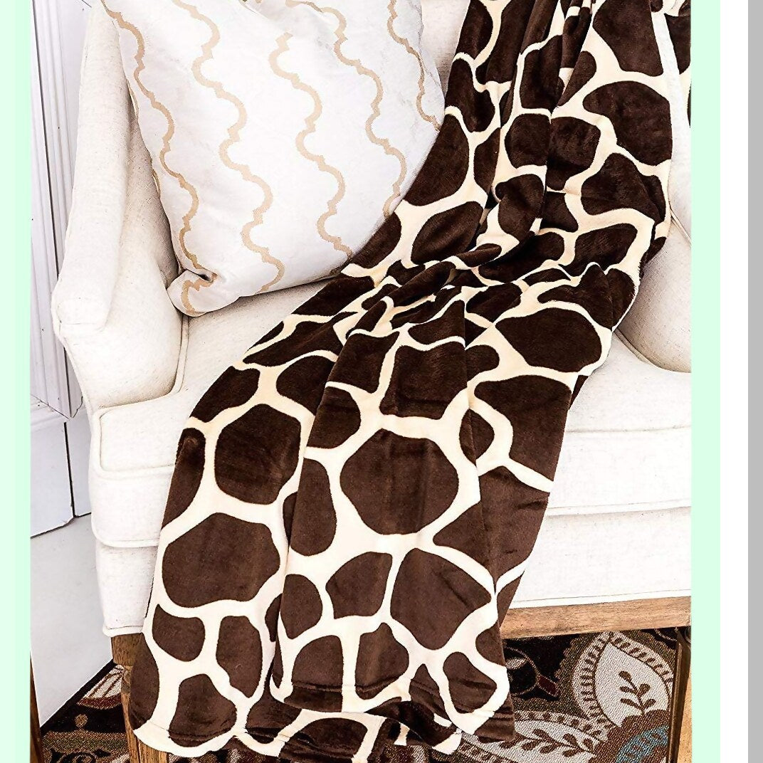Giraffe Luxe Ultra Soft Micro Plush Flannel Blanket - Cozy Warm Queen Size for Bed, Sofa, Couch, or Picnic (80"x80")