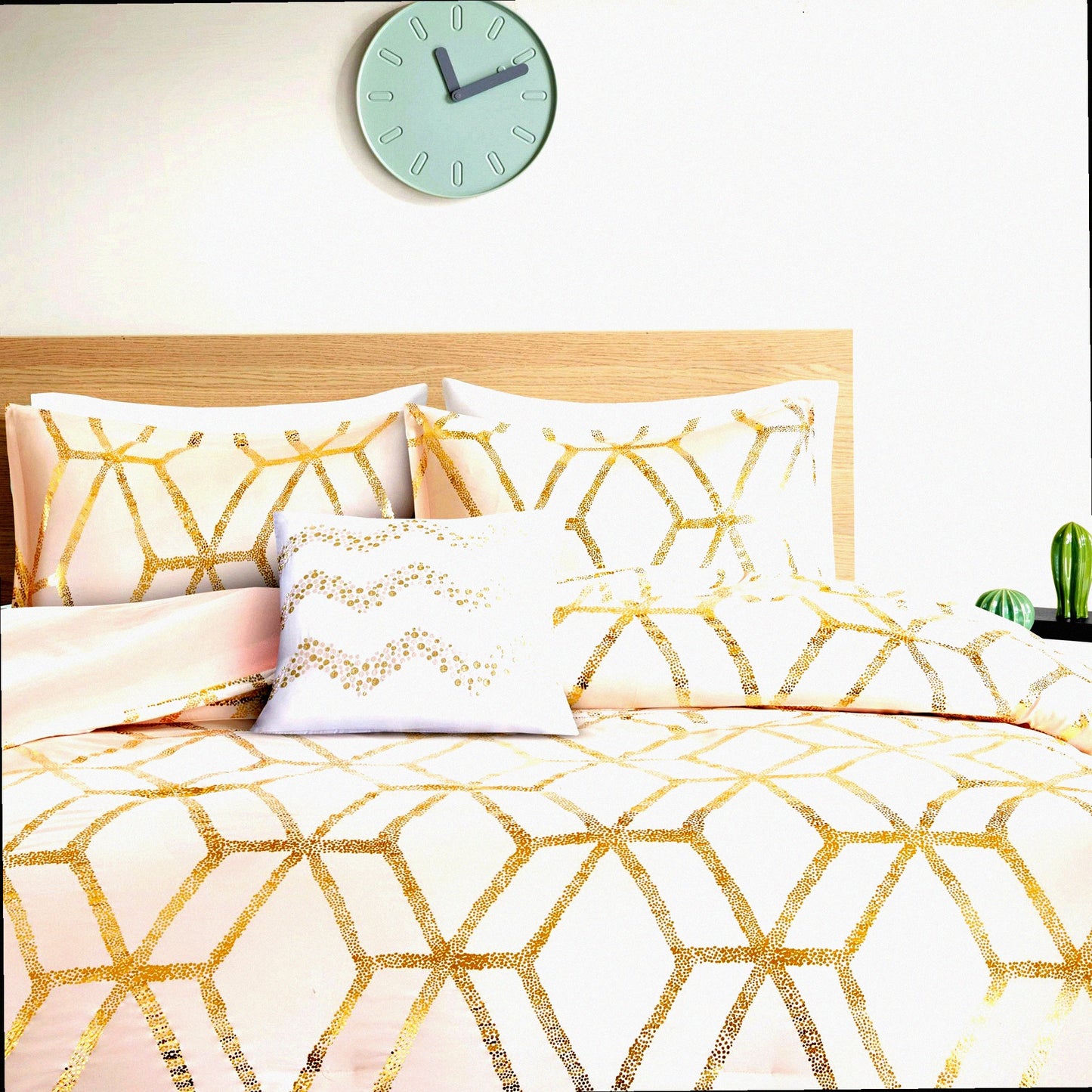 Glam Metallic Geometric Comforter Set - Ultra Soft Lightweight Bedding with Matching Sham & Decorative Pillow - Twin/Twin XL - Blush/Gold