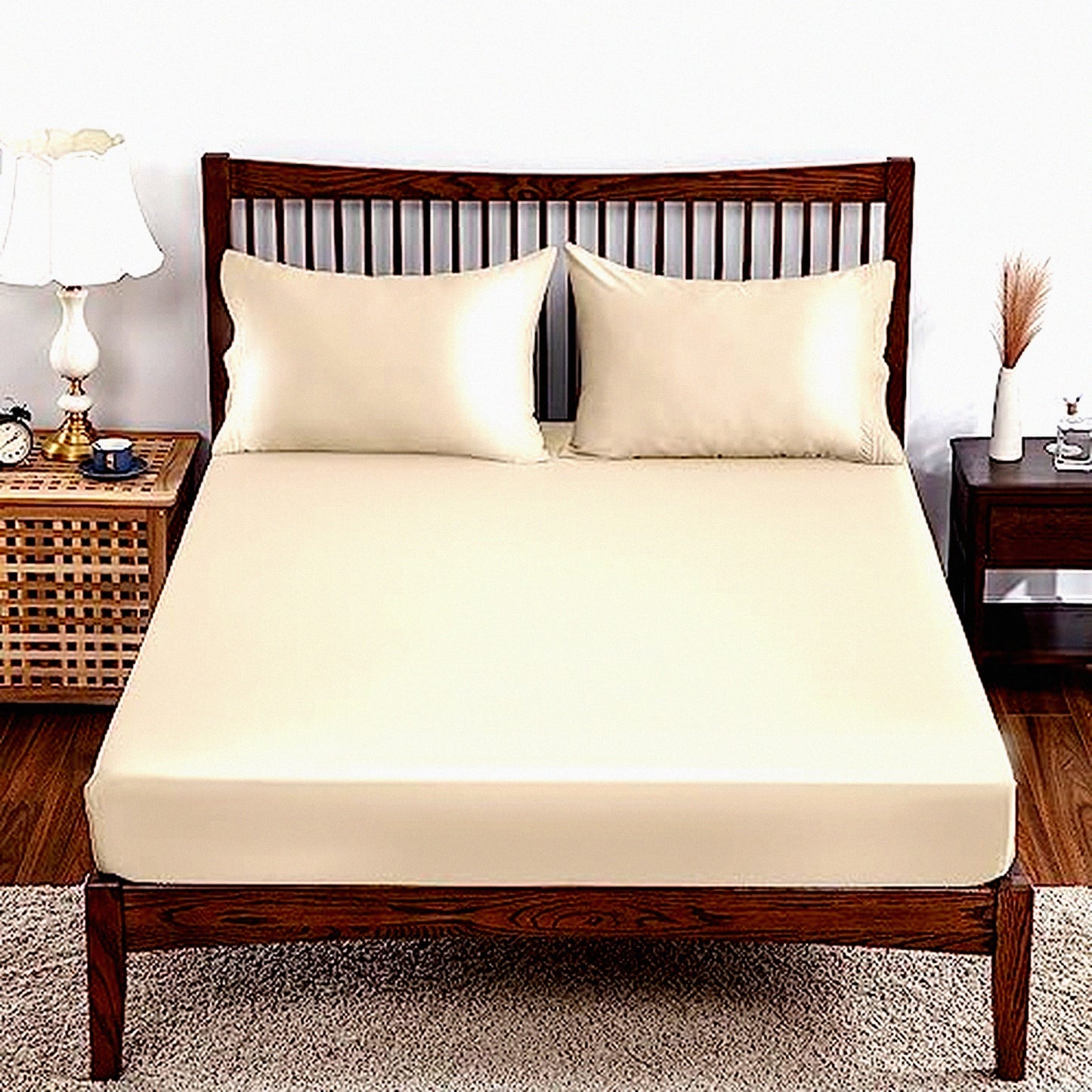 Luxury Bamboo Comfort Queen Fitted Sheet - 400 Thread Count Beige - Soft & Cozy Bottom Sheet - Deep Pocket Design - Breathable & Hypoallergenic - 1 Pack Fitted Sheet Only