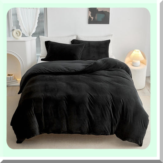 Ultra-Soft Black Flannel Comforter Set - 3 Piece Luxury Bedding with Pillow Cases - Fuzzy Warm Winter Bed Set - King/Queen Size Comforter Set