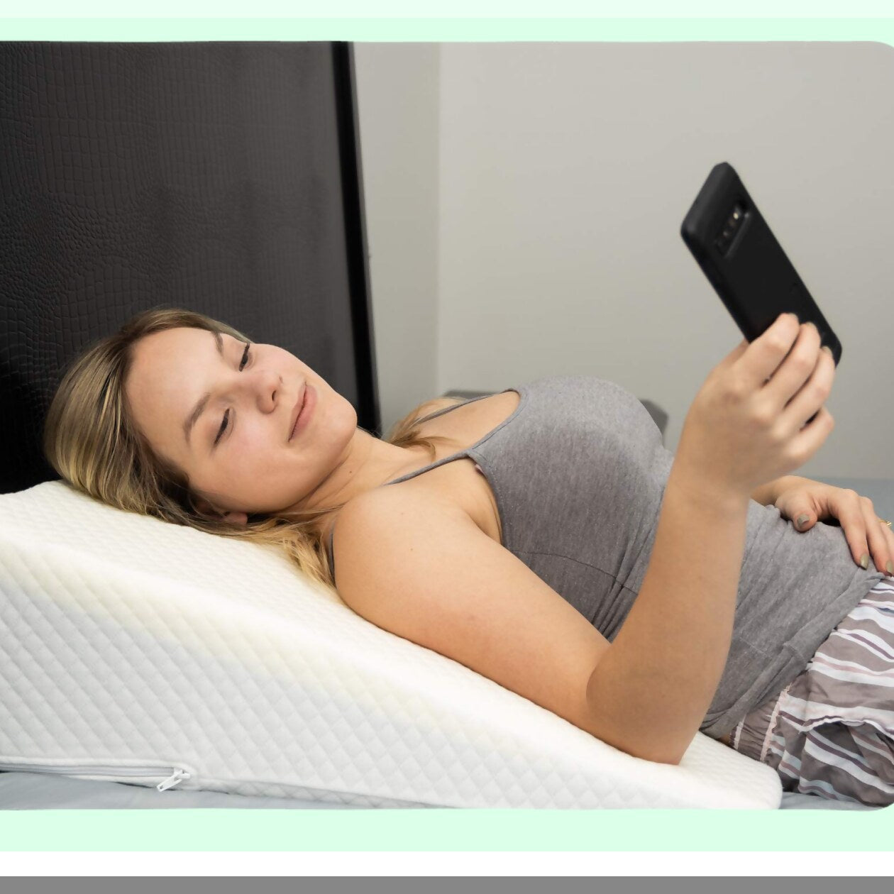 MemoryFoam Sleep Wedge - Acid Reflux Pillow for Gerd, Anti Snoring Support - 7.5" Height Bed Pillow - Top Wedge for Better Sleep and Comfort