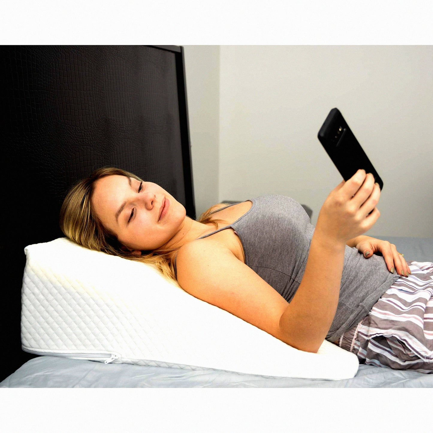MemoryFoam Sleep Wedge - Acid Reflux Pillow for Gerd, Anti Snoring Support - 7.5" Height Bed Pillow - Top Wedge for Better Sleep and Comfort