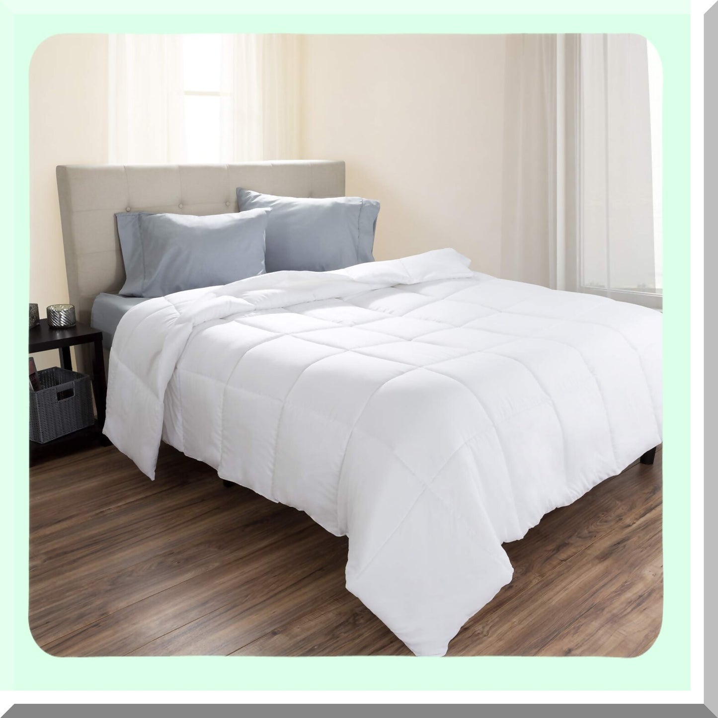 CloudSoft Twin White Comforter - Hypoallergenic Lightweight Bedding for All Seasons - Soft Microfiber Fill for Alternative Down Feel - Machine Washable & Durable