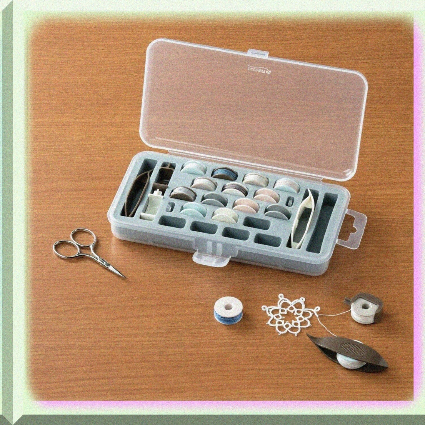 Storage Case for Bobbin Tatting Shuttles and Bobbins