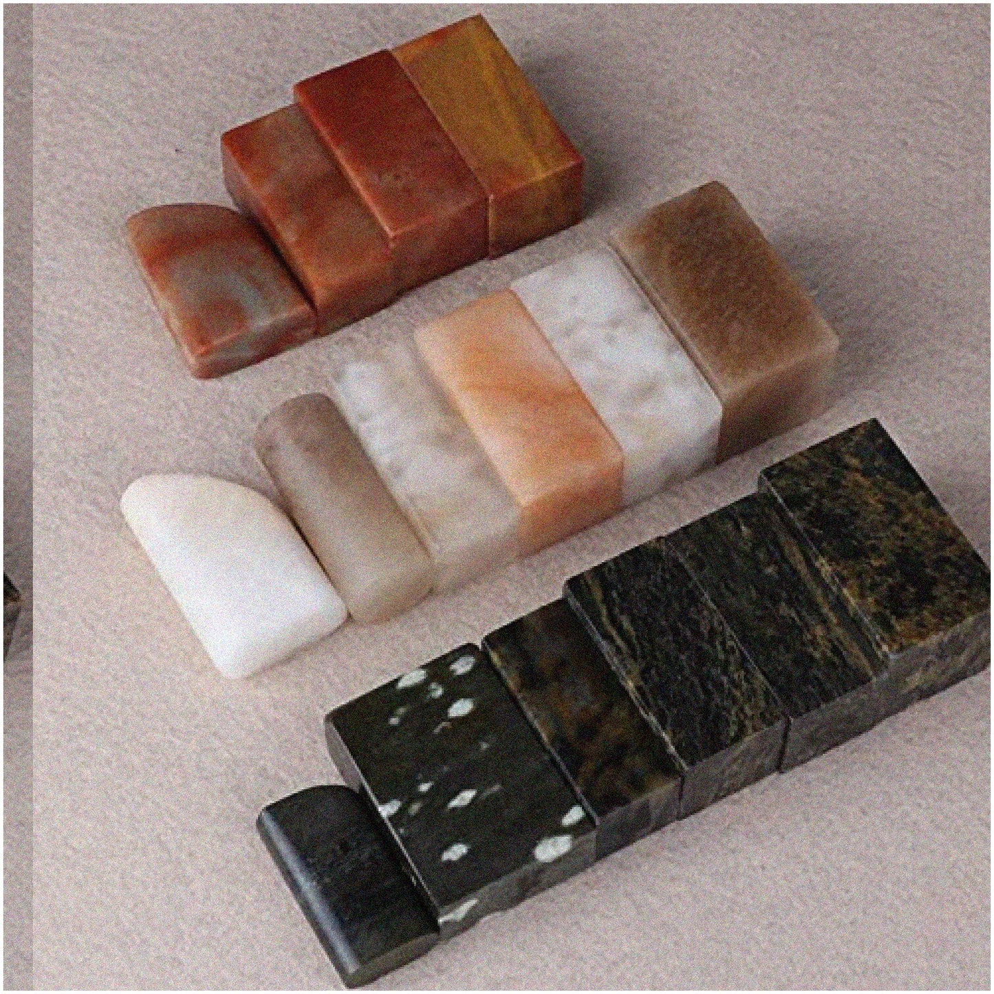 StoneCraft Engraving Set with 16 Natural Stone Seals