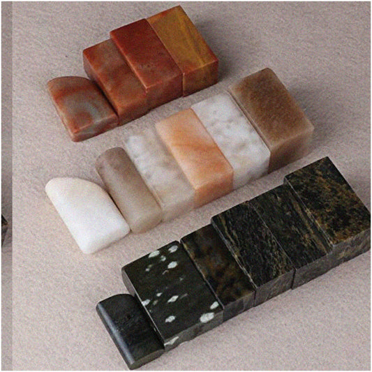 StoneCraft Engraving Set with 16 Natural Stone Seals