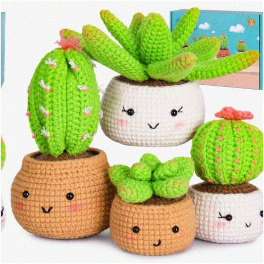 CrochetCraft Easy Start Kit with 4 Plant-Themed Projects