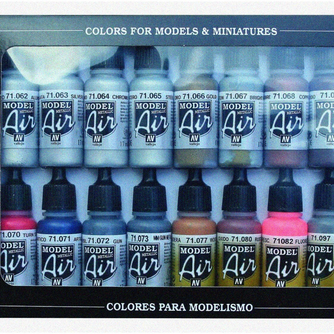 Metallic Paint Set 16 Shades 17ml