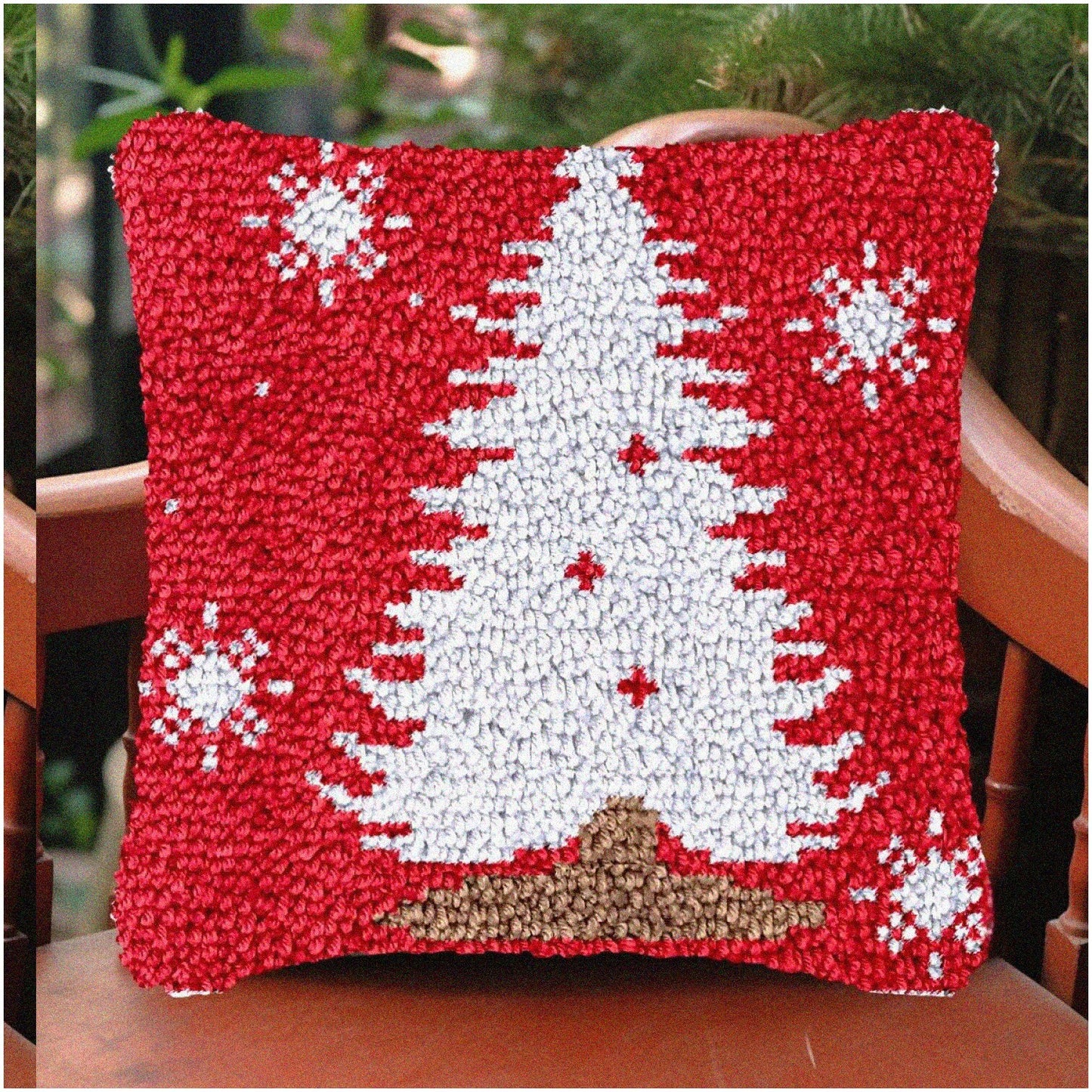 Festive Red Snowy Bliss Latch Hook Kit for Home Decor