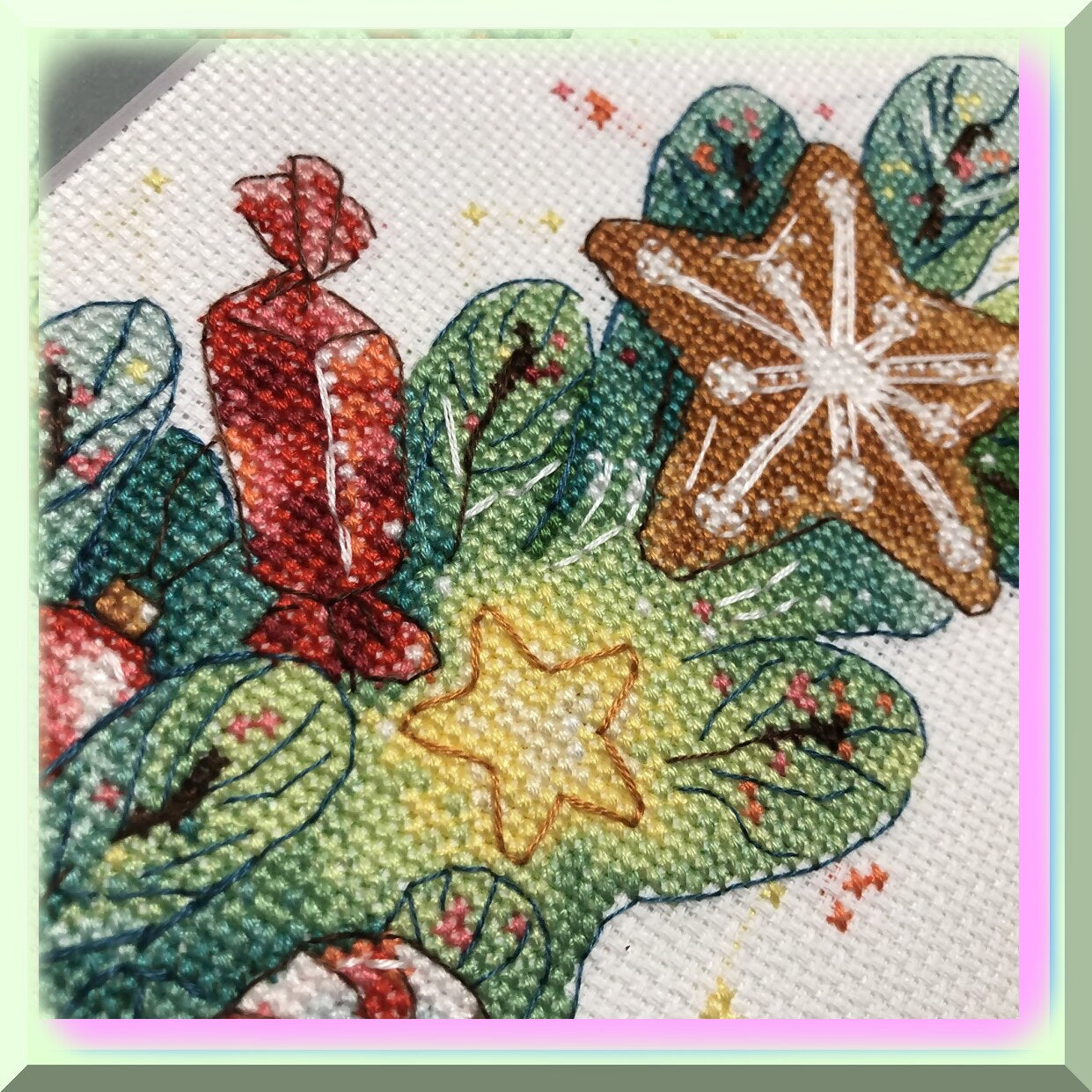 Gingerbread Delight Cross Stitch Kit for Festive Wreath