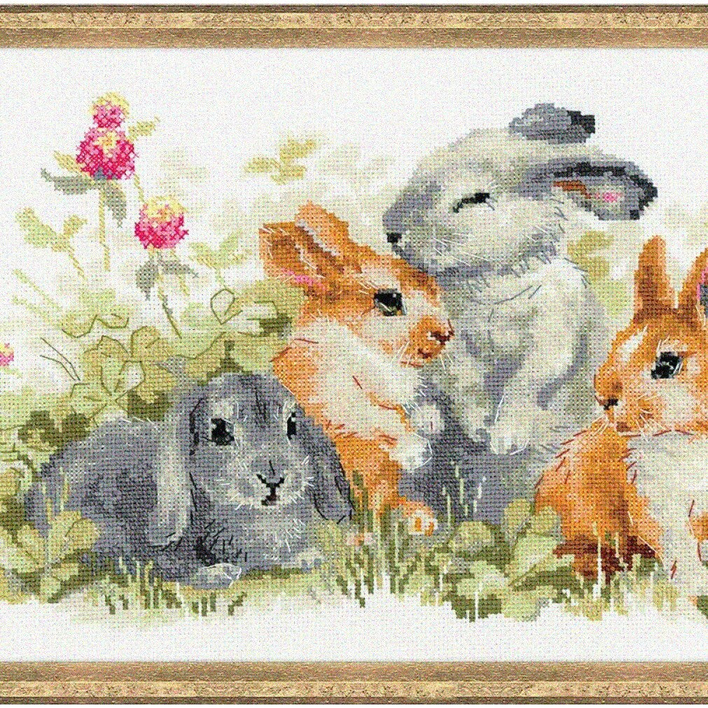 Cross Stitch Kit with Vibrant Colors and 14ct Aida Fabric