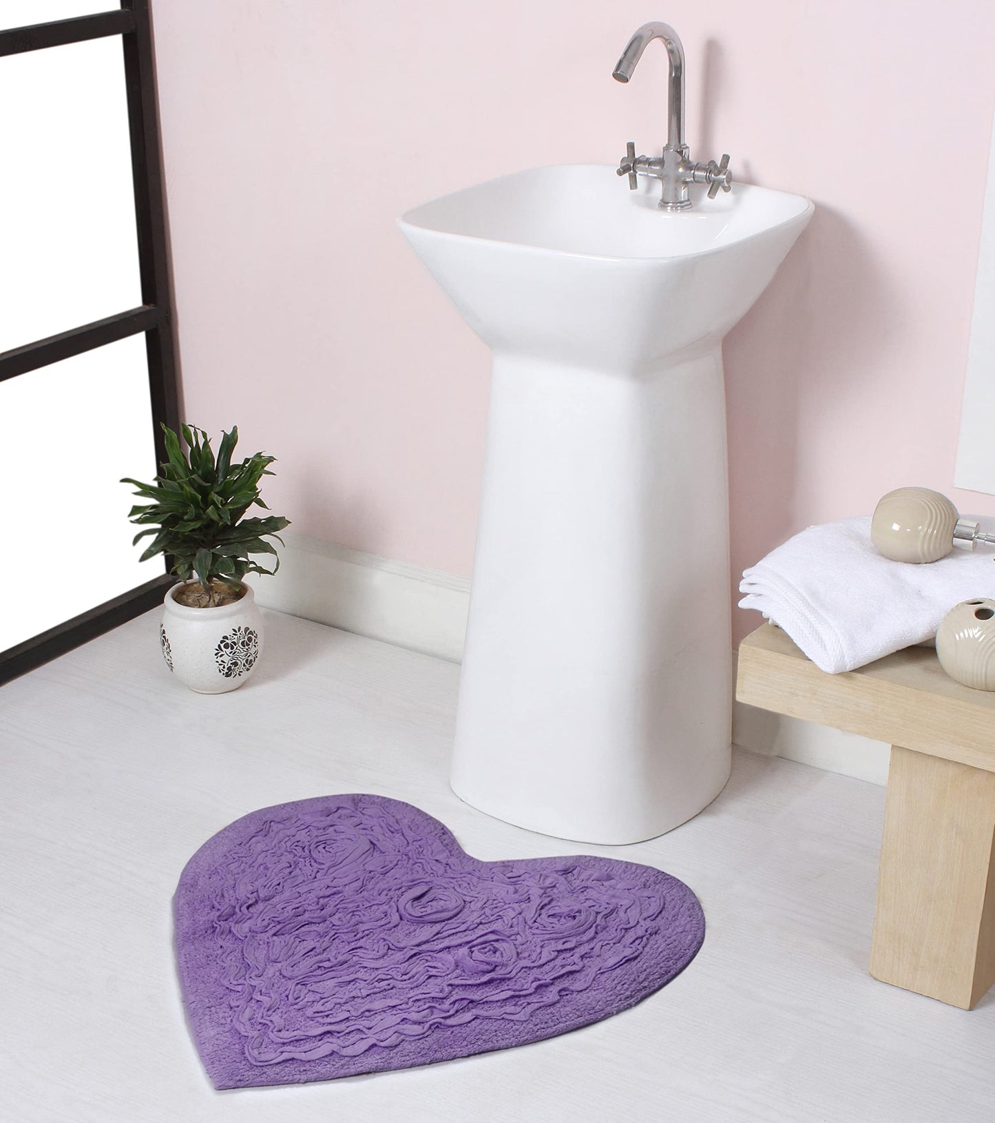 25"x25" Heart Cotton Tufted Bath Rug Purple