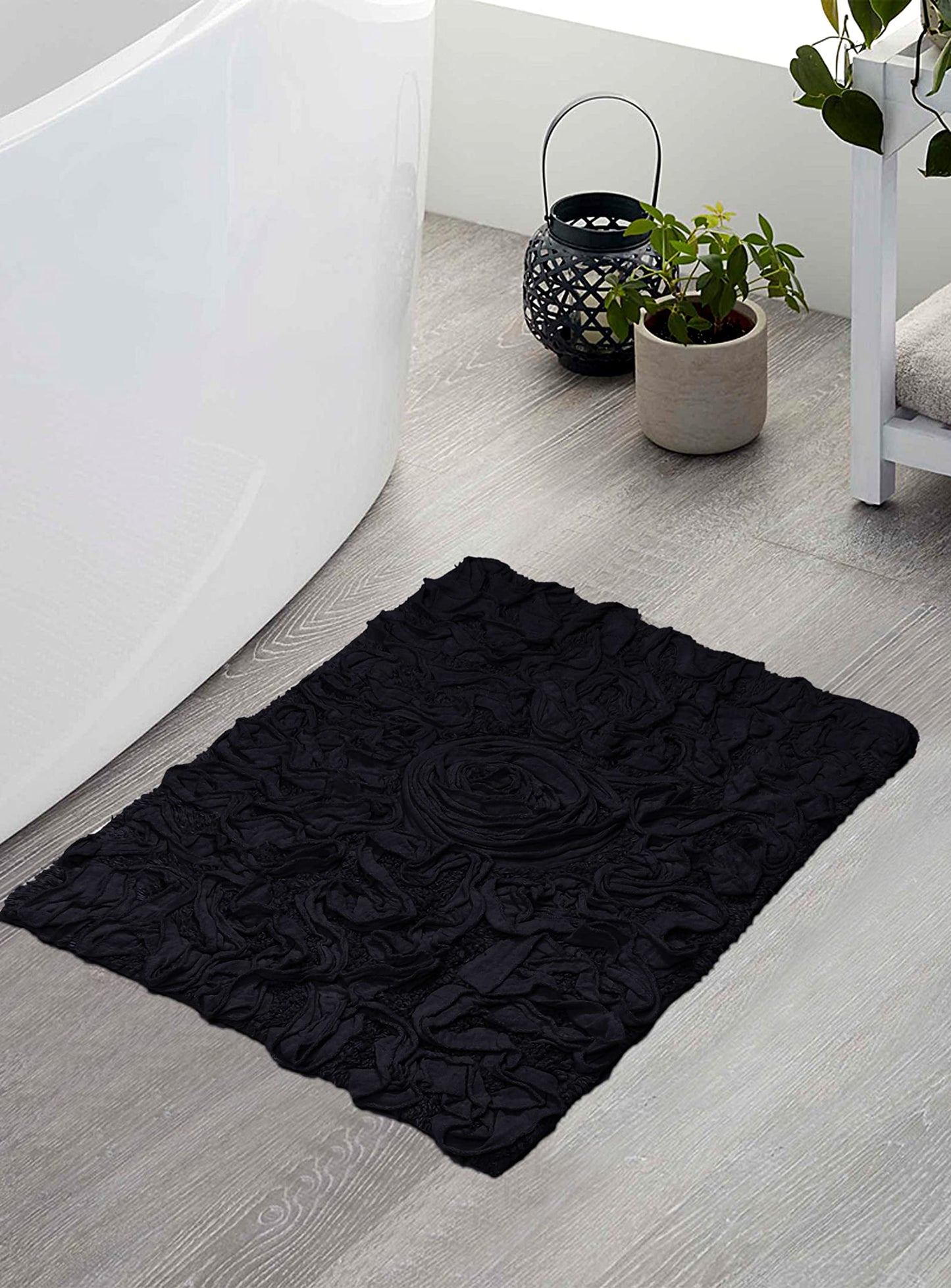 17"x24" Black Cotton Tufted Bath Rug
