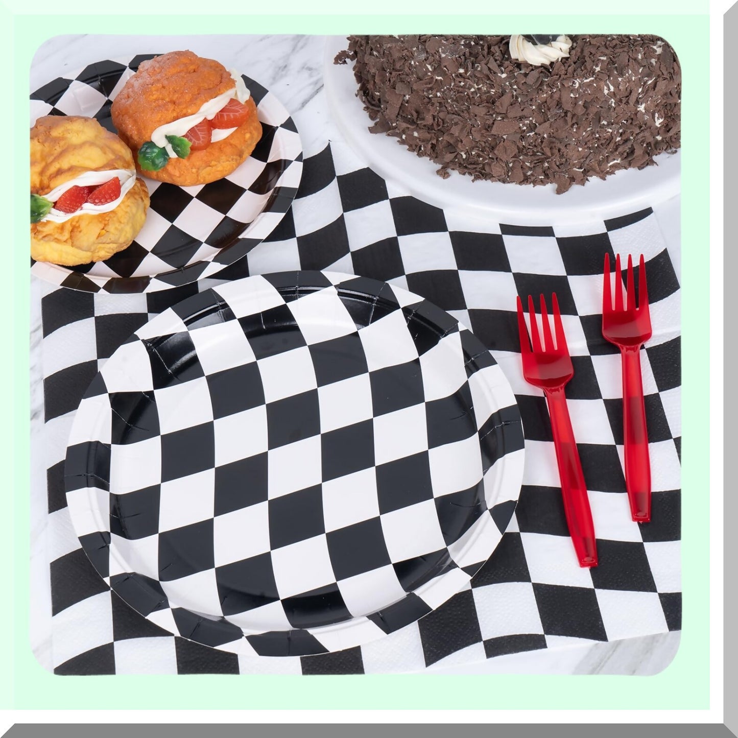 Checkered Plates and Napkins Set for 24 Guests