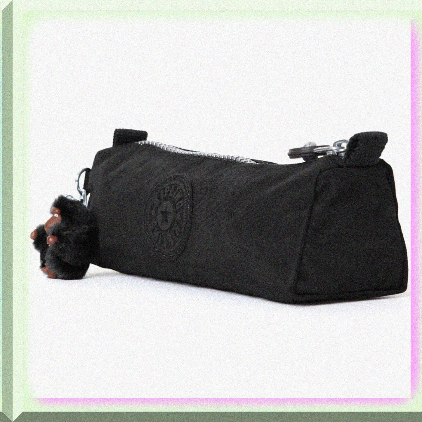 Women's Small Water-Resistant Zipped Pencil Pouch