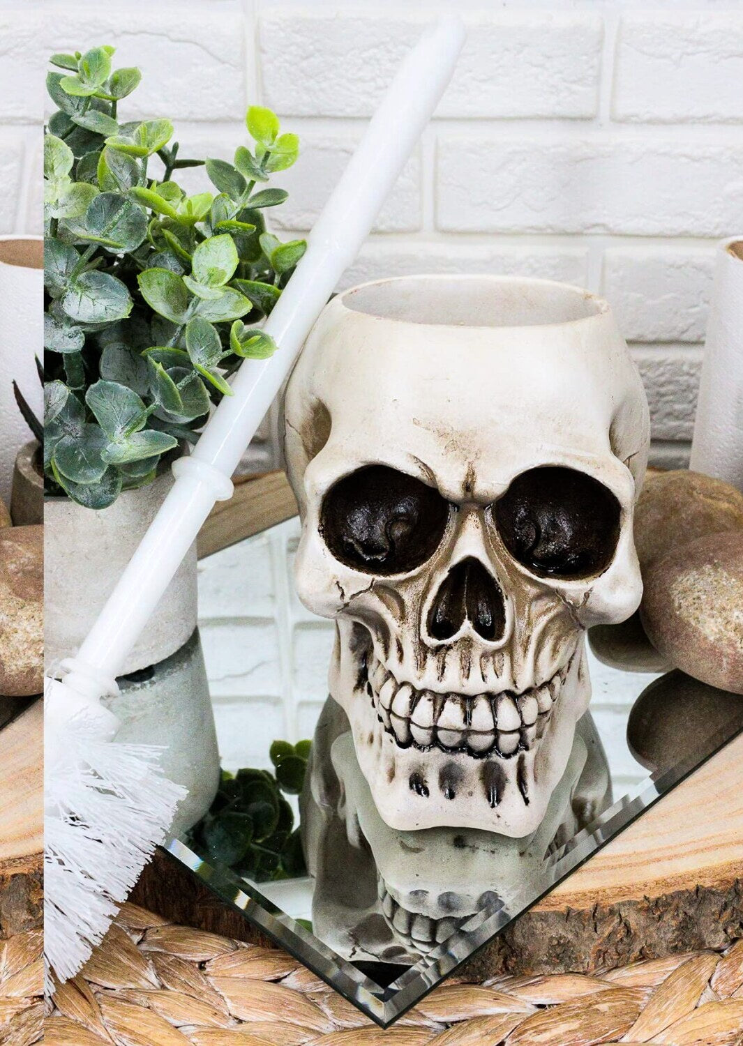 Skull Cranium Tet Brush and Base Bathroom Set